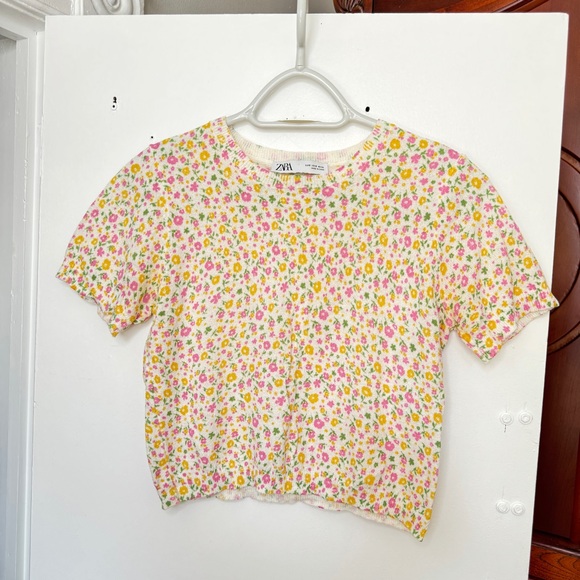 Cropped Floral T-shirt Top - Picture 2 of 4